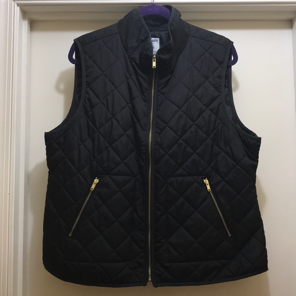Old Navy Black Quilted Vest